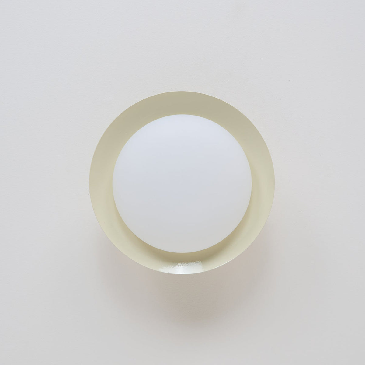 Lámpara de techo LED empotrable de 10 pulgadas con estructura metálica verde y marrón para cocina, baño o patio cubierto