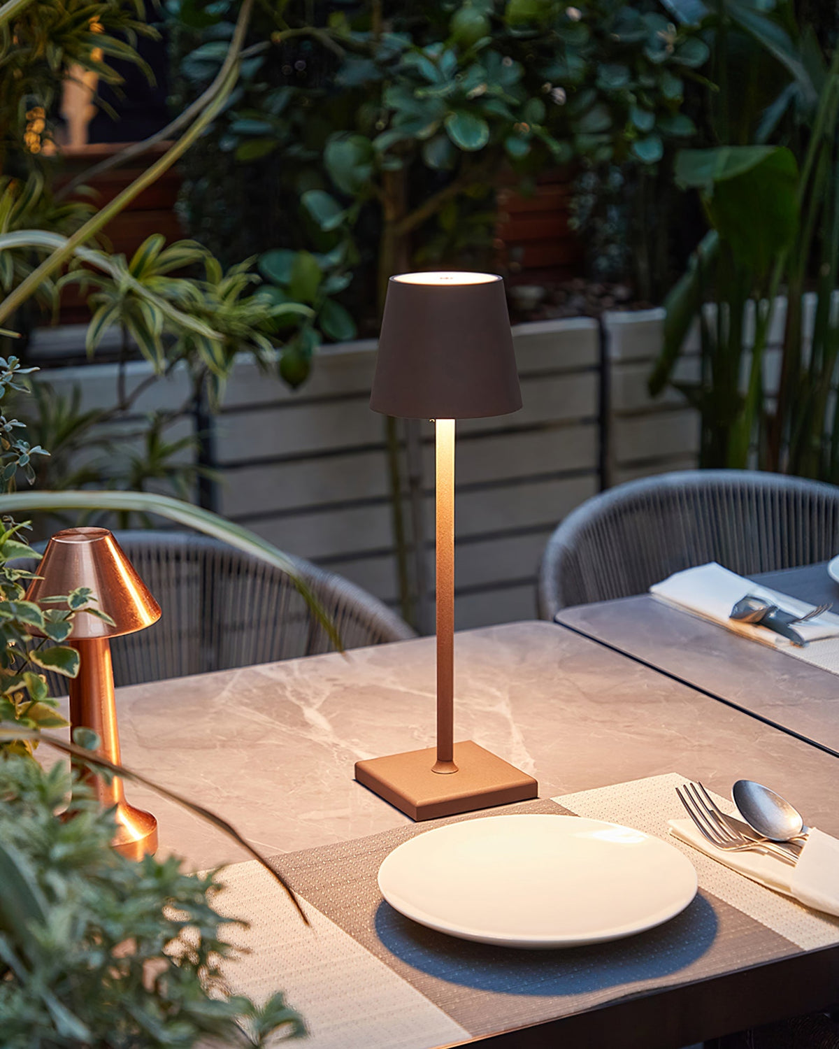 Rechargeable LED Desk Lamp with Touch Dimmer – Cordless Metal Accent Light for Bedroom, Patio, Office – 15 Inch Portable USB Lamp for Indoor | Thomler