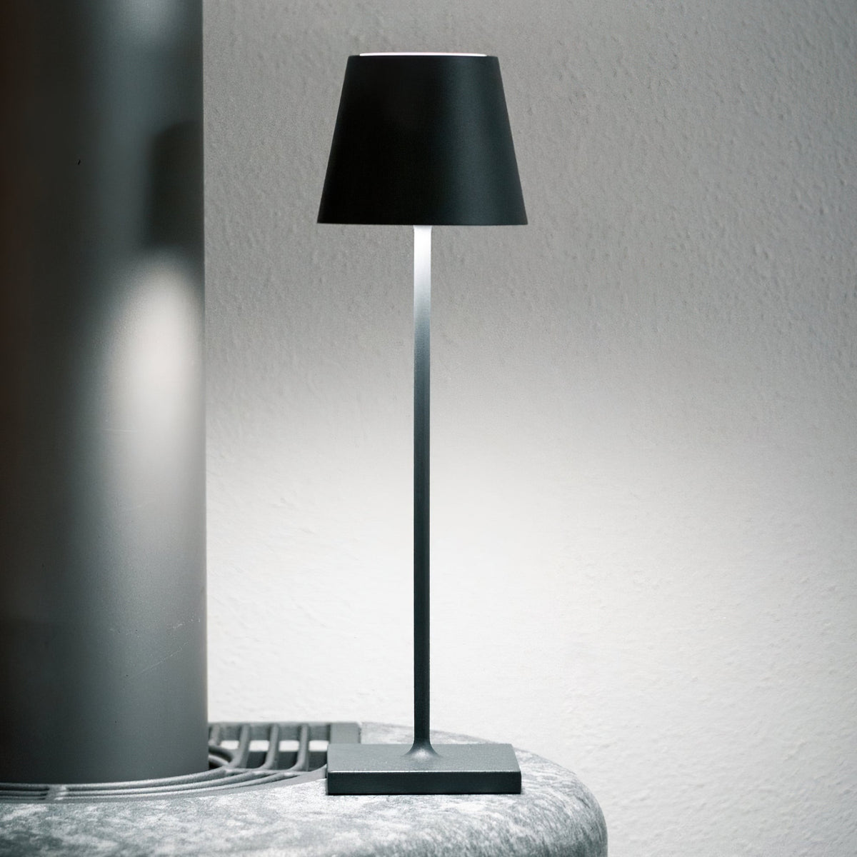 Rechargeable LED Desk Lamp with Touch Dimmer – Cordless Metal Accent Light for Bedroom, Patio, Office – 15 Inch Portable USB Lamp for Indoor | Thomler