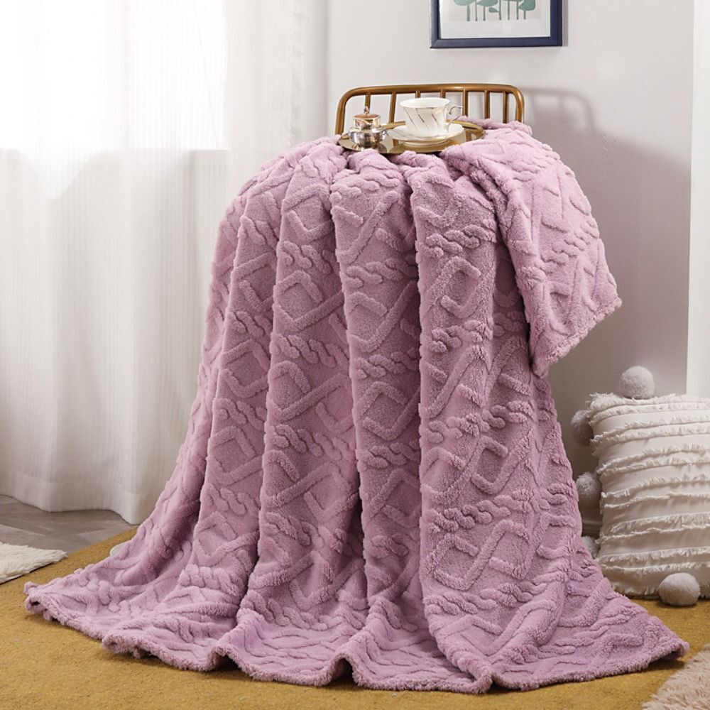 Plush Textured Fleece Throw Blanket – Breathable 3D Knit Design for Couch, Bed & Travel