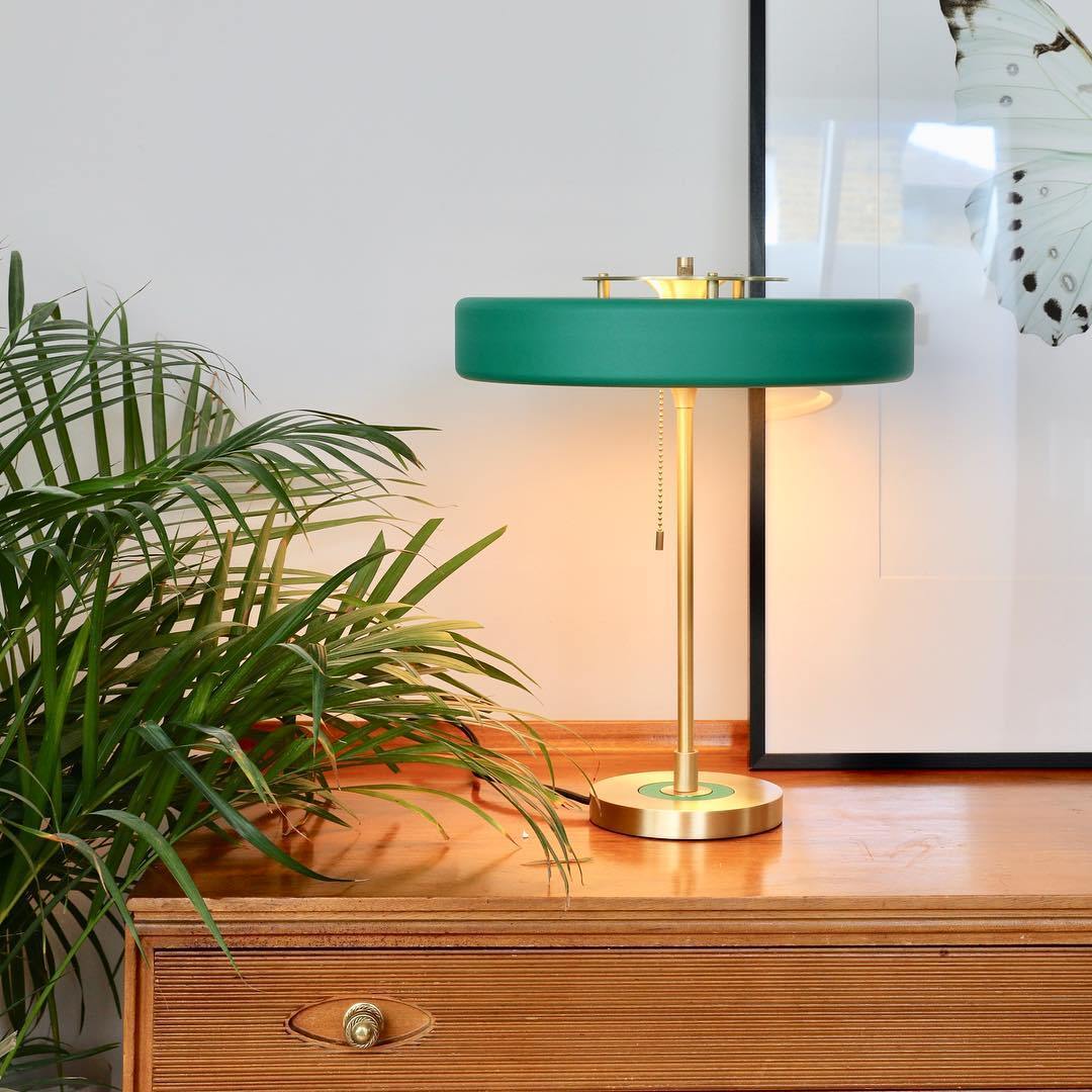 Lámpara de lectura de noche con pantalla de metal y difusor acrílico para escritorio, mesita de noche, oficina, dormitorio y decoración de estudio, interruptor de cadena, luz cálida | Thomler