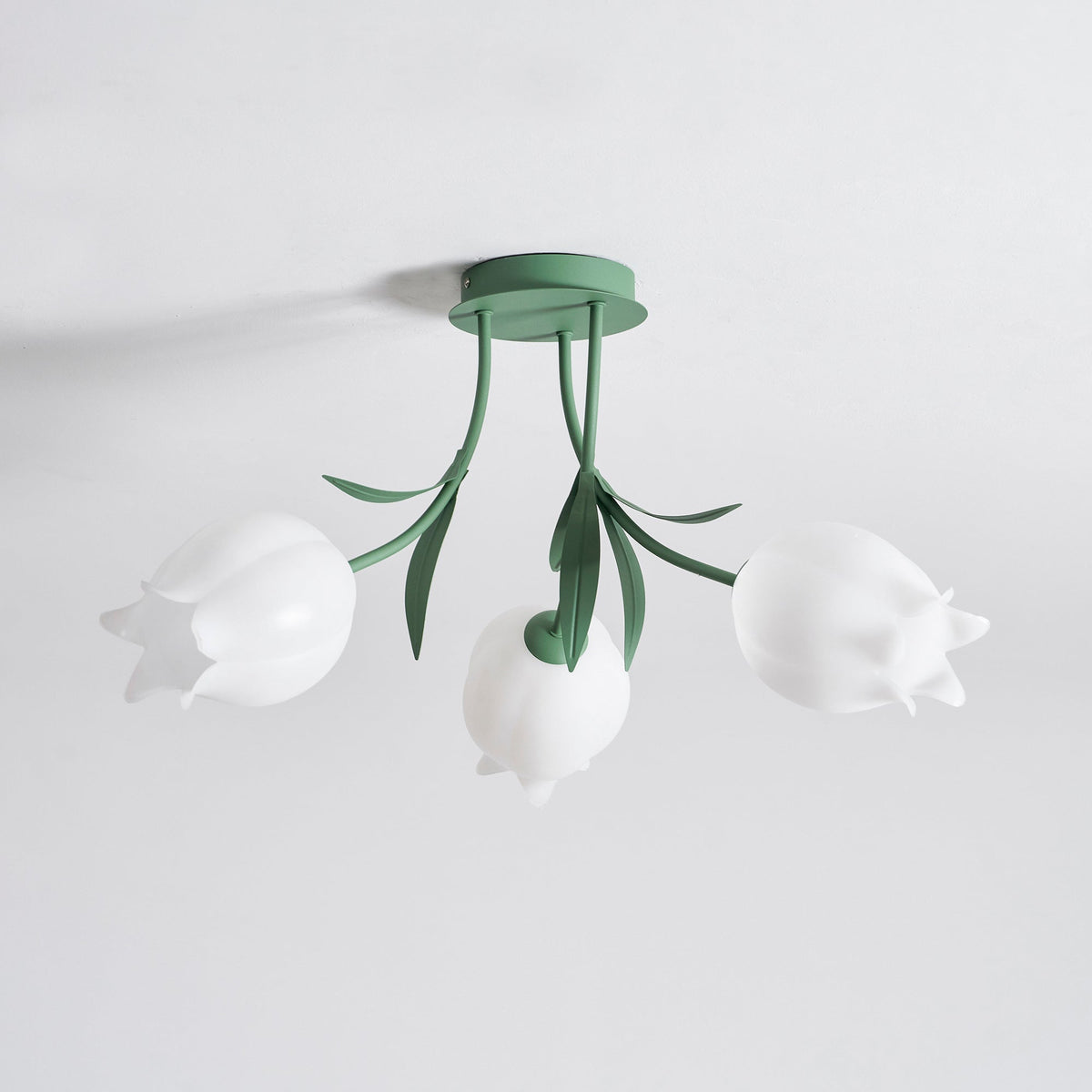 Flush Mount Floral Ceiling Light Fixture with Multi-Head LED Design for Bedroom, Living Room