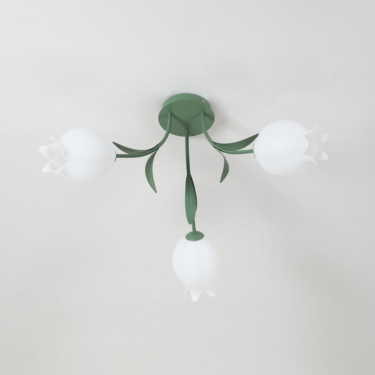 Flush Mount Floral Ceiling Light Fixture with Multi-Head LED Design for Bedroom, Living Room