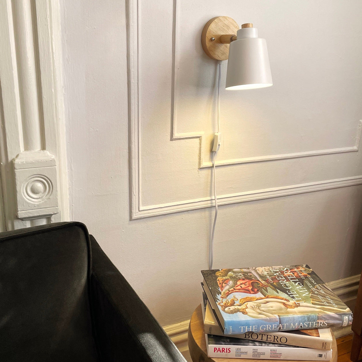 Verstelbare wandlamp van hout en metaal, 19 cm, geel, stekkerlamp als leeslamp voor nachtkastjes, slaapkamers, thuiskantoor, accentverlichting met zwenkarm | Thomler