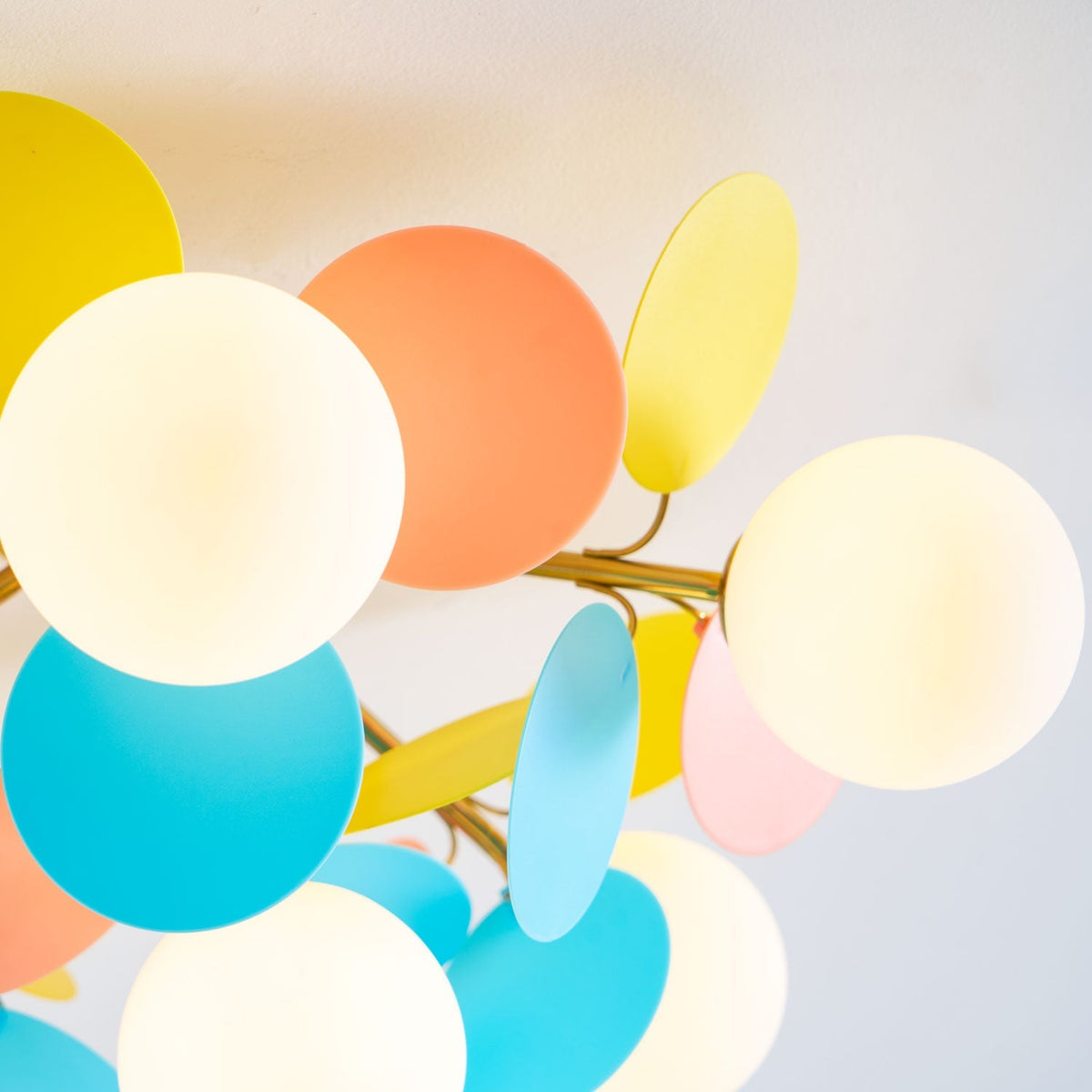 Lámpara de techo de montaje empotrado en colores pastel de 10 pulgadas de diámetro, de metal y acrílico, para habitación de niños, dormitorio, oficina, hogar, guardería, iluminación superior para espacios pequeños