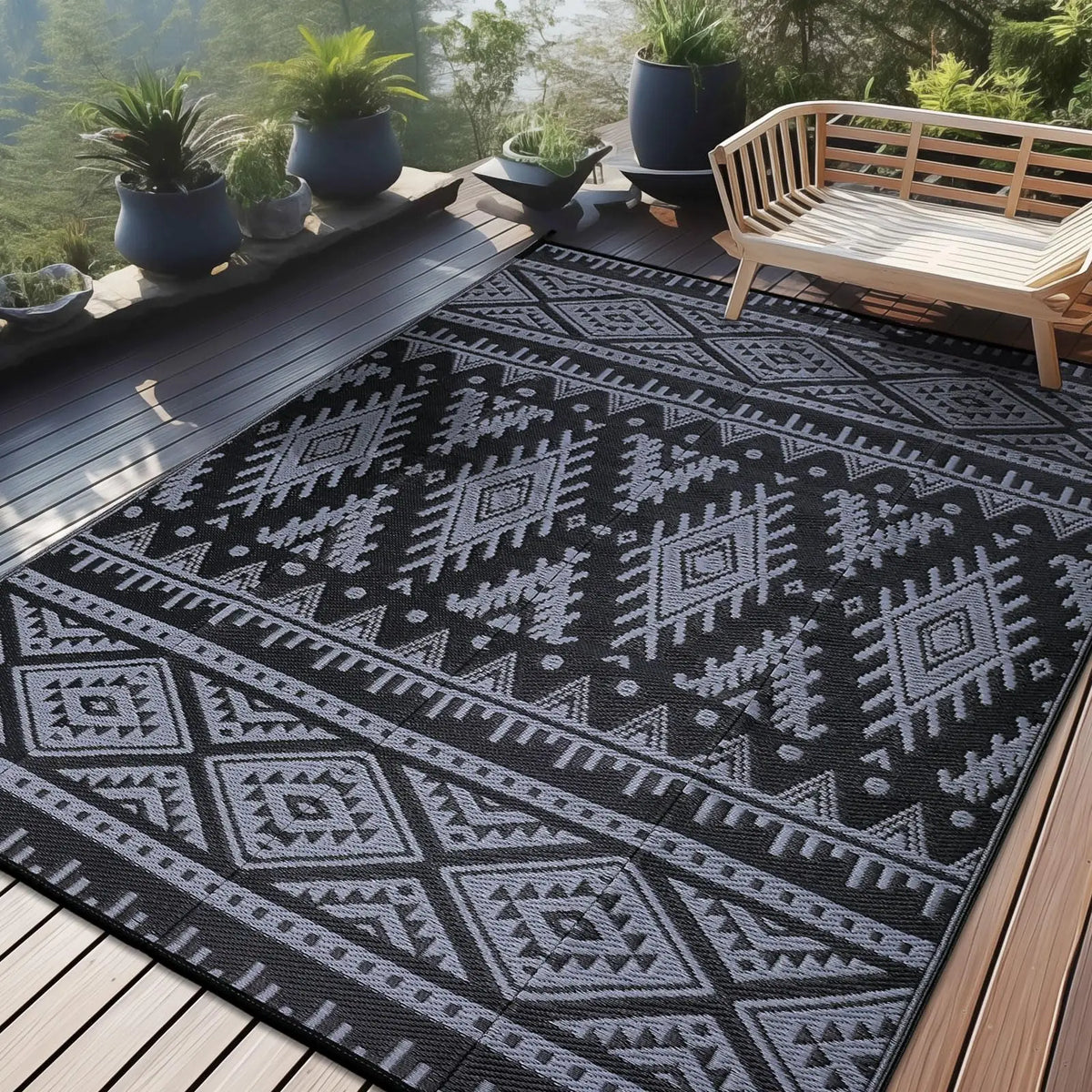 Geweven omkeerbare patiomat met gevlochten kunststof constructie voor terrassen, balkons & kamperen | Weerbestendige geometrische vloerbedekking | Thomler