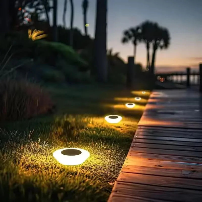 Paquete de 4 luces solares para caminos, jardines, patios, entradas y paisajismo, resistentes a la intemperie, encendido/apagado automático del anochecer al amanecer | Thomler