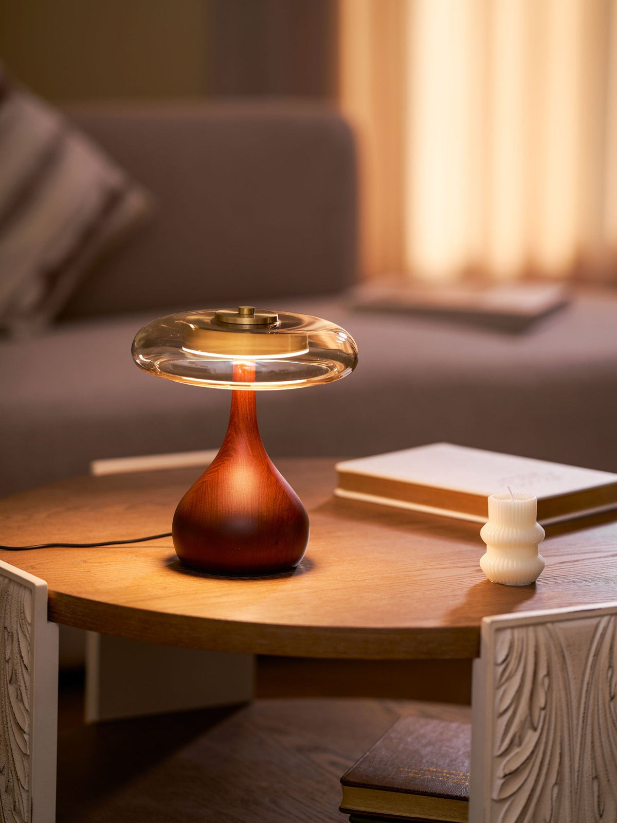 Lámpara de escritorio LED con pantalla de vidrio ámbar y base de madera natural para oficina en casa, dormitorio y mesa de noche | Temperatura de color ajustable 3000K-6000K | Thomler