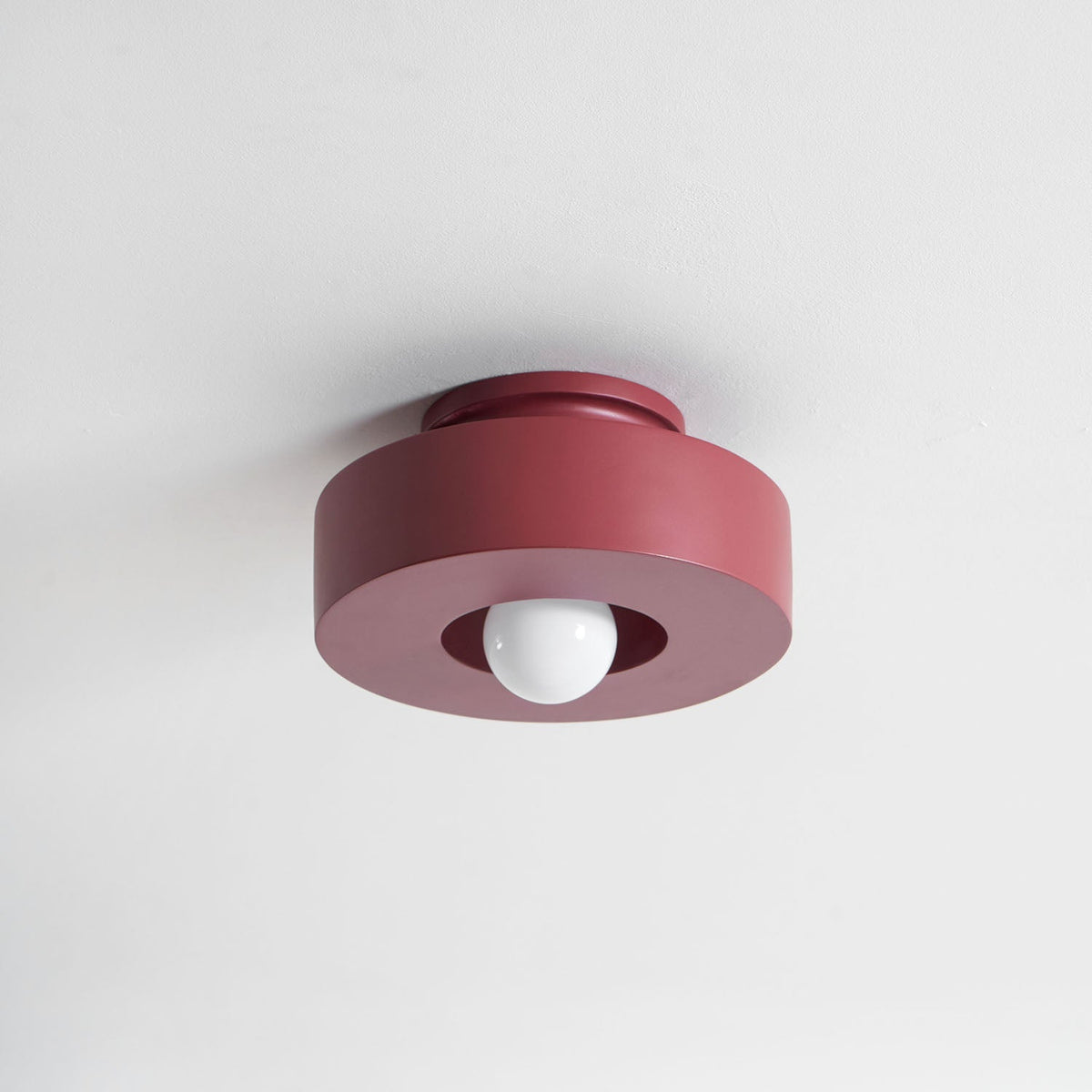 Lámpara de techo escultural de 12 pulgadas, diseño geométrico de polímero, casquillo E26 E27 para dormitorio, sala de estar y cocina en rojo, verde y negro | Thomler