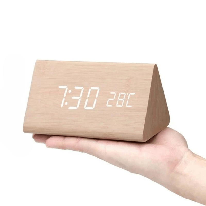 Despertador digital activado por sonido con pantalla LED y acabado en madera para dormitorio, oficina o mesita de noche, alimentación por pilas o USB, brillo ajustable | Thomler