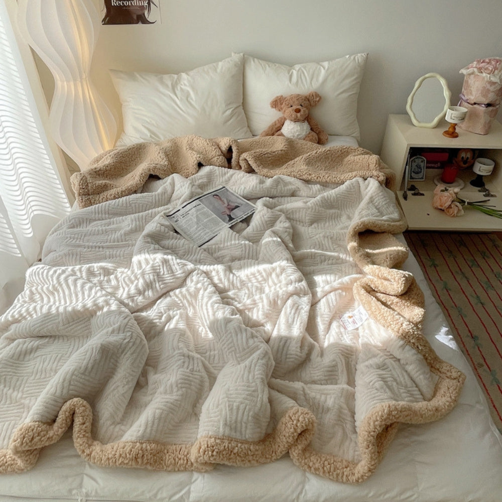 Reversible Double-Sided Plush Throw Blanket with Textured Weave – Soft Microfiber for Couch & Bed