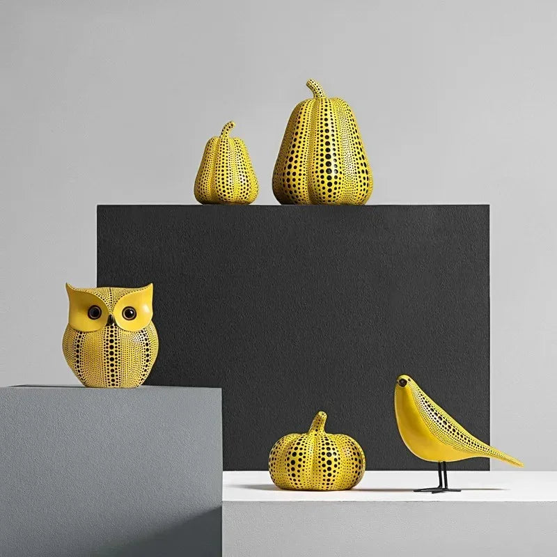 Gele harsbeeldjes tafeldecoratie set eigentijdse plankdecoratie uil peer pompoen vogel sculpturen 20 cm blikvangers voor salontafel | Thomler