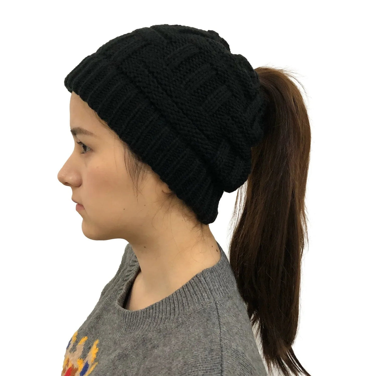 Cable-Knit Ponytail Beanie for Women – Stretchy Acrylic Wool Winter Hat