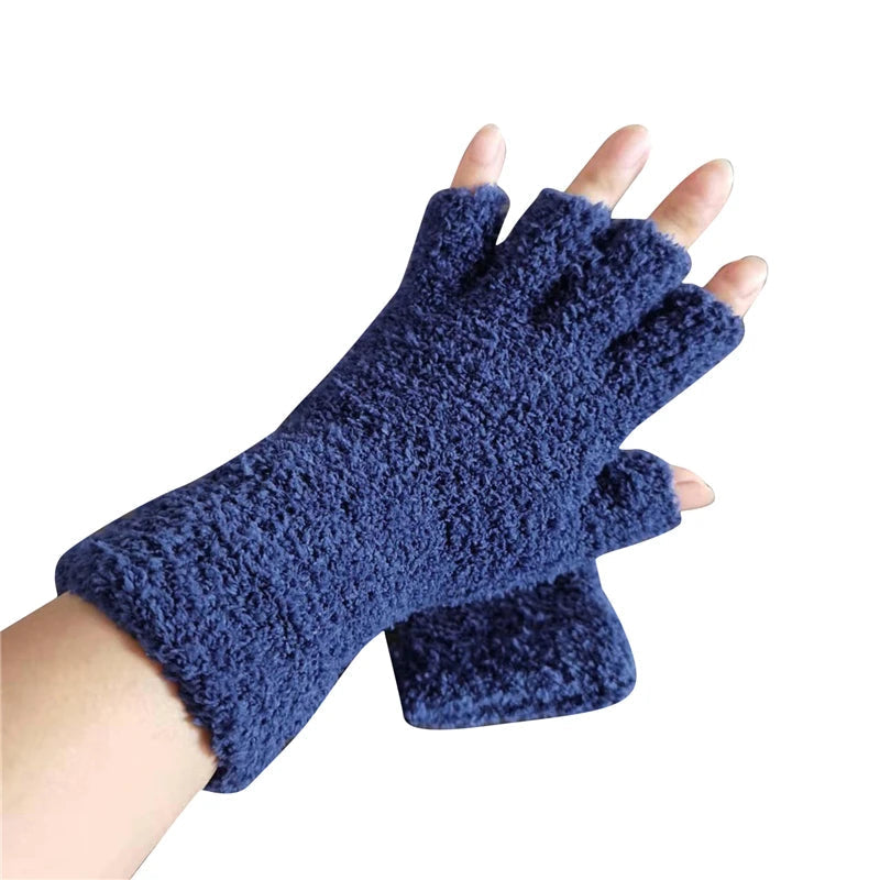 Plush-Lined Convertible Knit Handwarmers for Touchscreen Use