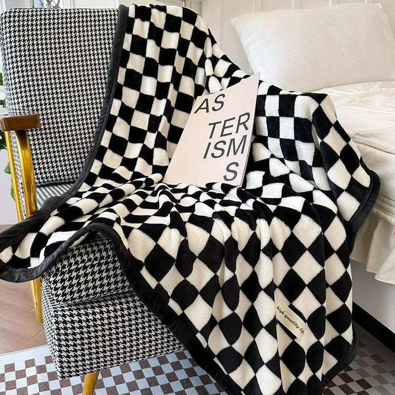 Checkered Coral Fleece Throw Blanket – Soft Warm Plaid Accent for Couch & Bed