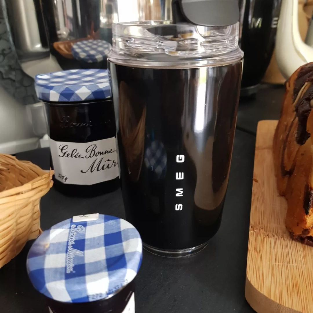 LuxeTherm | Taza térmica elegante de acero inoxidable – Vaso reutilizable de 300 ml (10.1 fl oz) con aislamiento para bebidas frías y calientes