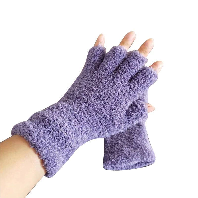 Plush-Lined Convertible Knit Handwarmers for Touchscreen Use