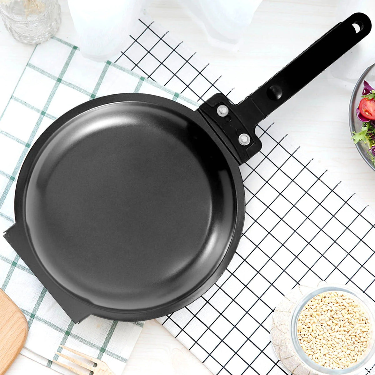 Flip-Top Dual-Sided Omelet Skillet 7.5 Inch Nonstick Breakfast Egg Cooker Stainless Steel Enclosed Flipper Pan for Quick Morning Meals Kitch | Thomler