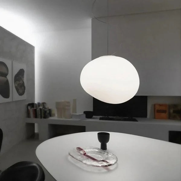 Plafondlamp met matglazen bol en verstelbaar snoer voor eetkamer, keukeneiland, slaapkamer, hal, plafondverlichting, modern accent van ijzer | Thomler