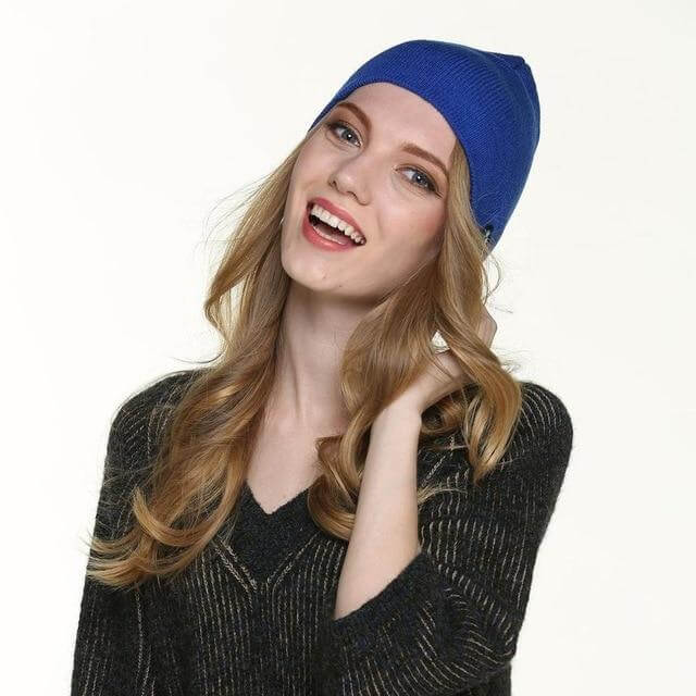 Wireless Beanie Hat with Built-In Stereo Headphones – Winter Music Cap for Hands-Free Calls & Audio