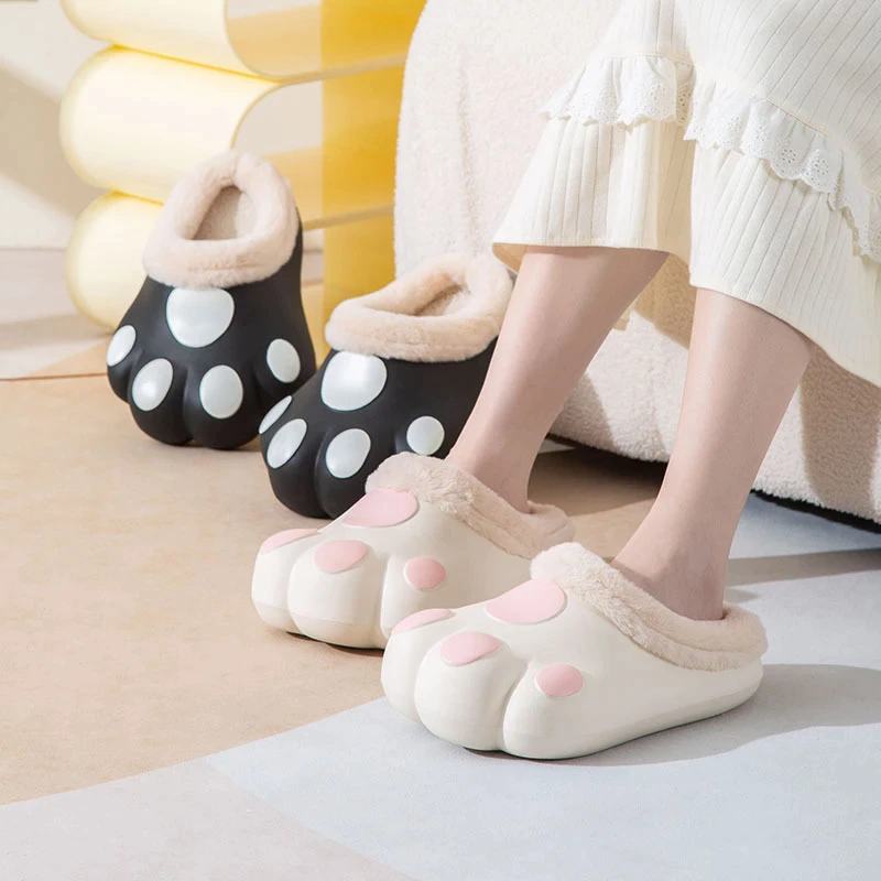 Plush Cat Paw Slippers with Fleece Lining – Cozy Winter House Shoes for Women & Men
