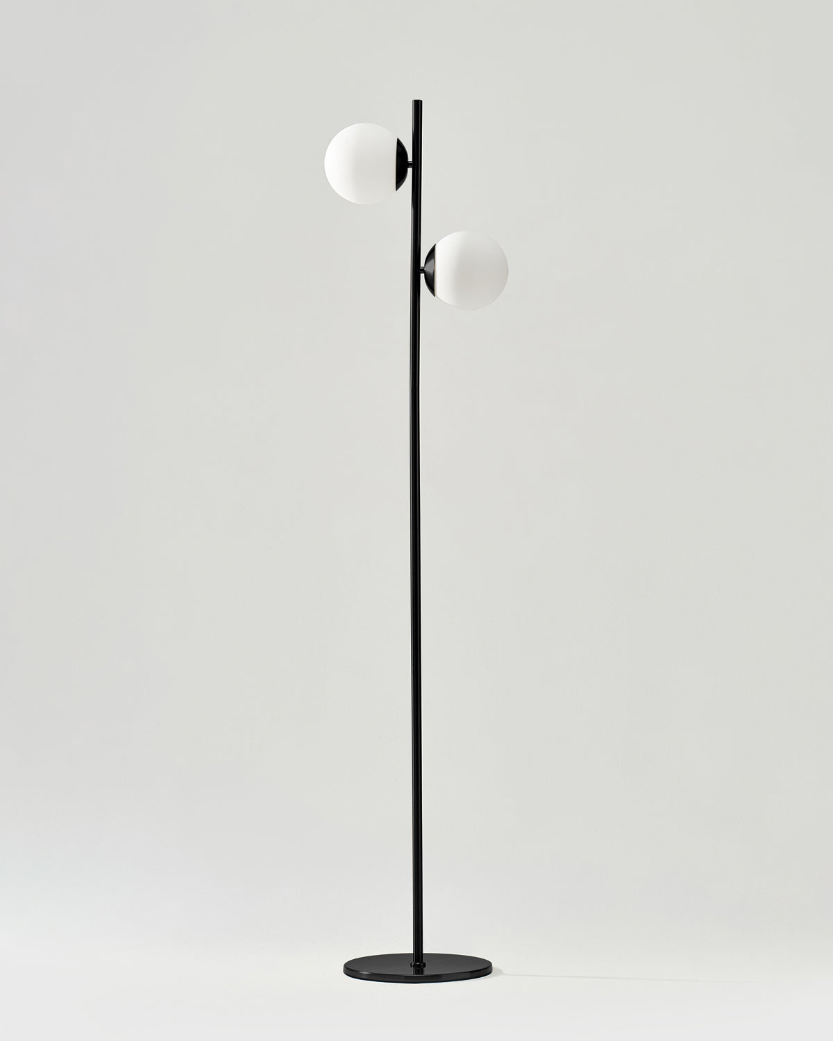 65-Inch Dual-Globe Standing Lamp White Frosted Glass Shades Metal Base Foot Switch 3000K Warm LED for Bedroom Reading Nook Corner Accent Sca | Thomler