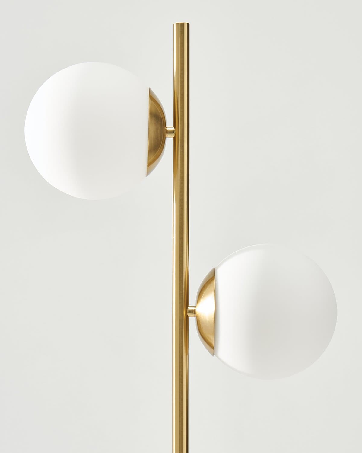 65-Inch Dual-Globe Standing Lamp White Frosted Glass Shades Metal Base Foot Switch 3000K Warm LED for Bedroom Reading Nook Corner Accent Sca | Thomler