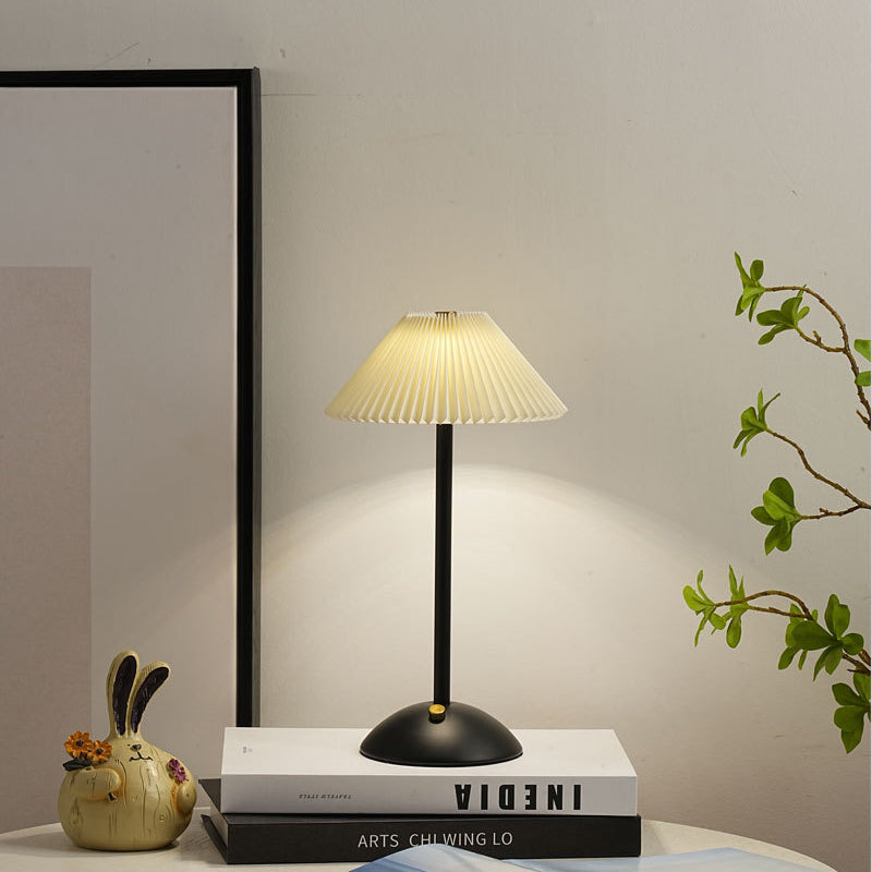 USB Powered Desk Lamp with Fabric Shade – 11.7 Inch Iron Light for Nightstand, Office & Bedroom – E14 Base, Multiple Finishes | Thomler