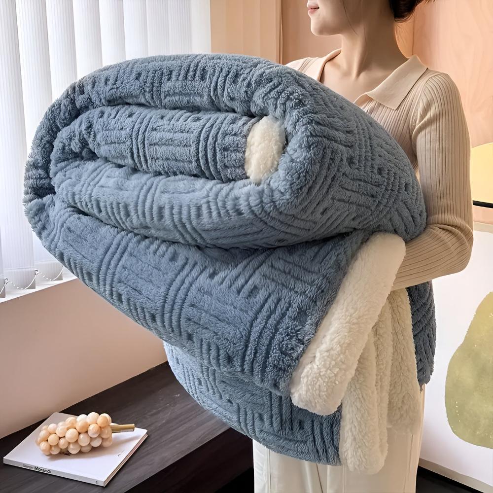 Double-Sided Fleece Throw Blanket with Textured Weave Pattern – Heavyweight Winter Warmth for Bed, Couch & Outdoor Use