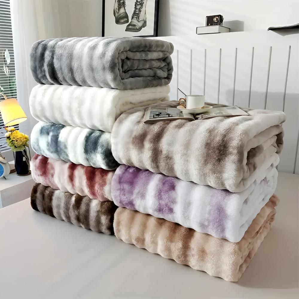 Swirl-Dyed Faux-Fur Throw Blanket – Plush & Cozy for Couch, Bed & Travel