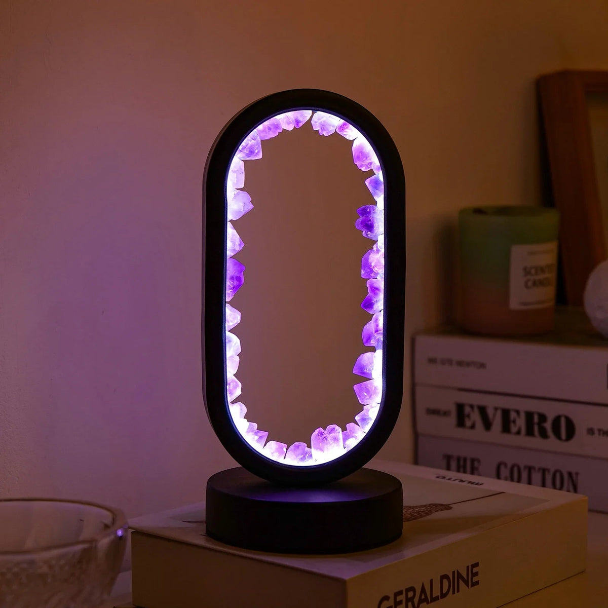 Amethyst-Kristall-Akzentlampe 8 Zoll, lilafarbenes Licht für Nachttische, Meditationsräume, Yogaräume, handgefertigte Edelsteinleuchte, E14-Fassung, max. 10 W | Thomler
