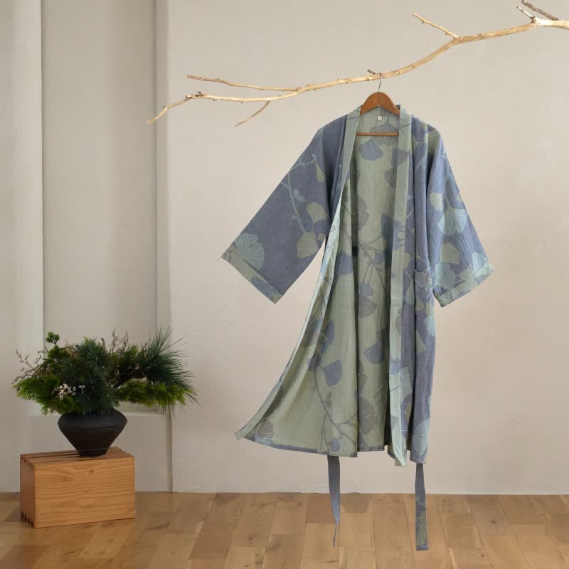 Wendbarer Baumwoll-Kimono für Damen mit Ginkgo-Blatt-Print – Leichter Spa-Bademantel mit Gürtel & zweifarbigem Design