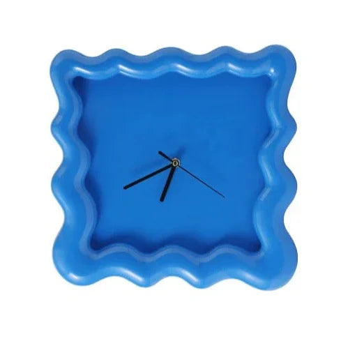 Reloj de pared escultural de 12 pulgadas, marco curvo blanco, reloj moderno para dormitorio, oficina, cocina, pasillo, detalle decorativo para el hogar | Thomler