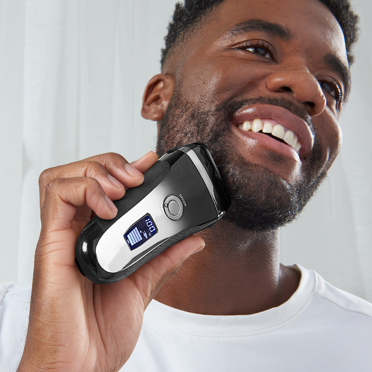 World's Fastest Cordless Foil Shaver and Trimmer