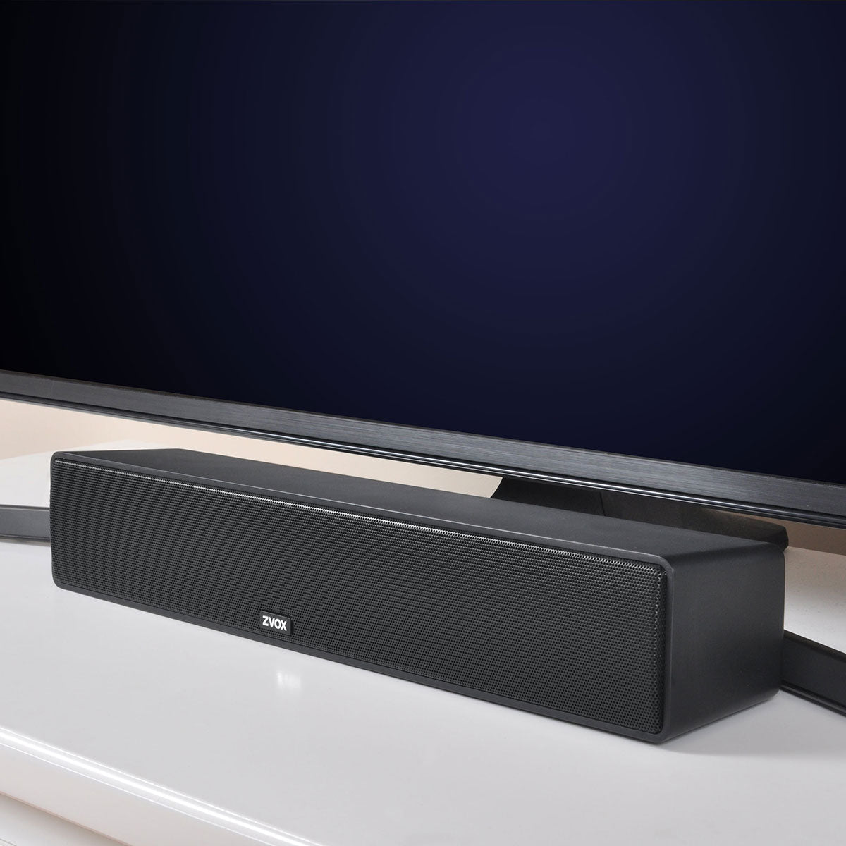 Dialoogversterkende tv-speaker