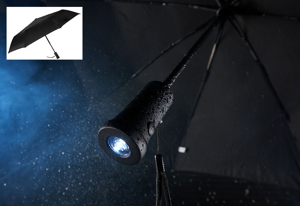 Taschenlampen-Regenschirm