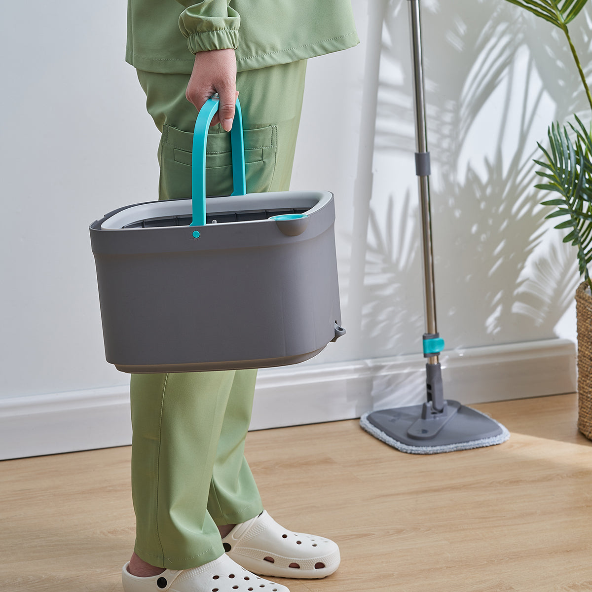 System mit Frischwasser-Mopp