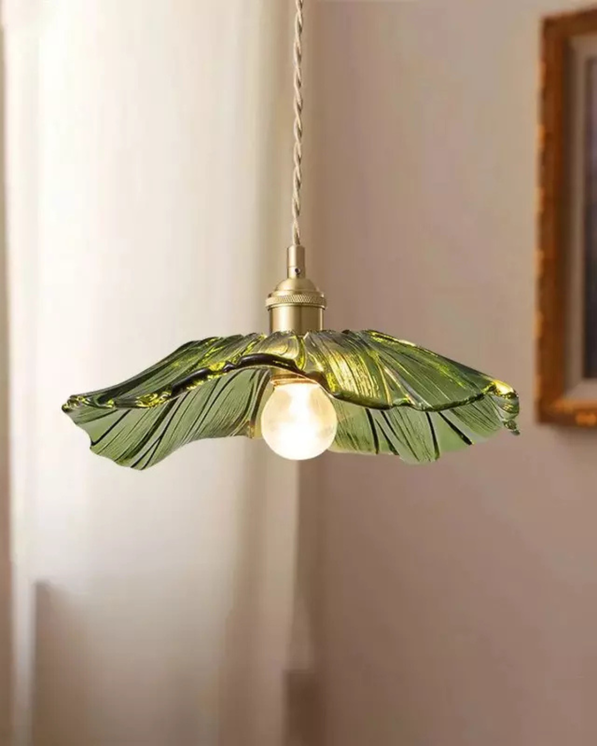 Glass Pendant Light with Brass Socket and Organic Petal Shape for Dining Room and Living Space | Thomler
