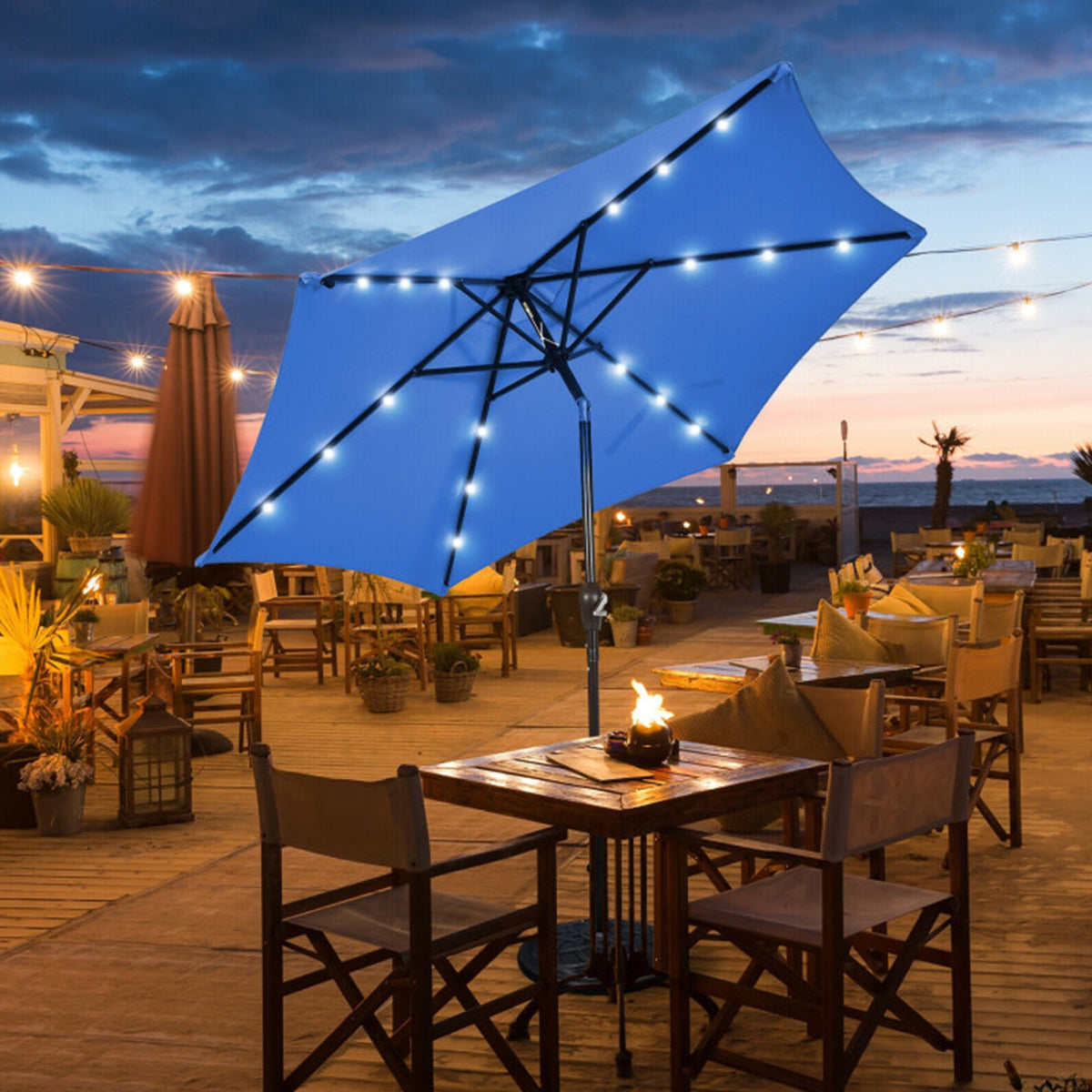 9' Solar-Sonnenschirm mit LED-Beleuchtung für Terrassentische