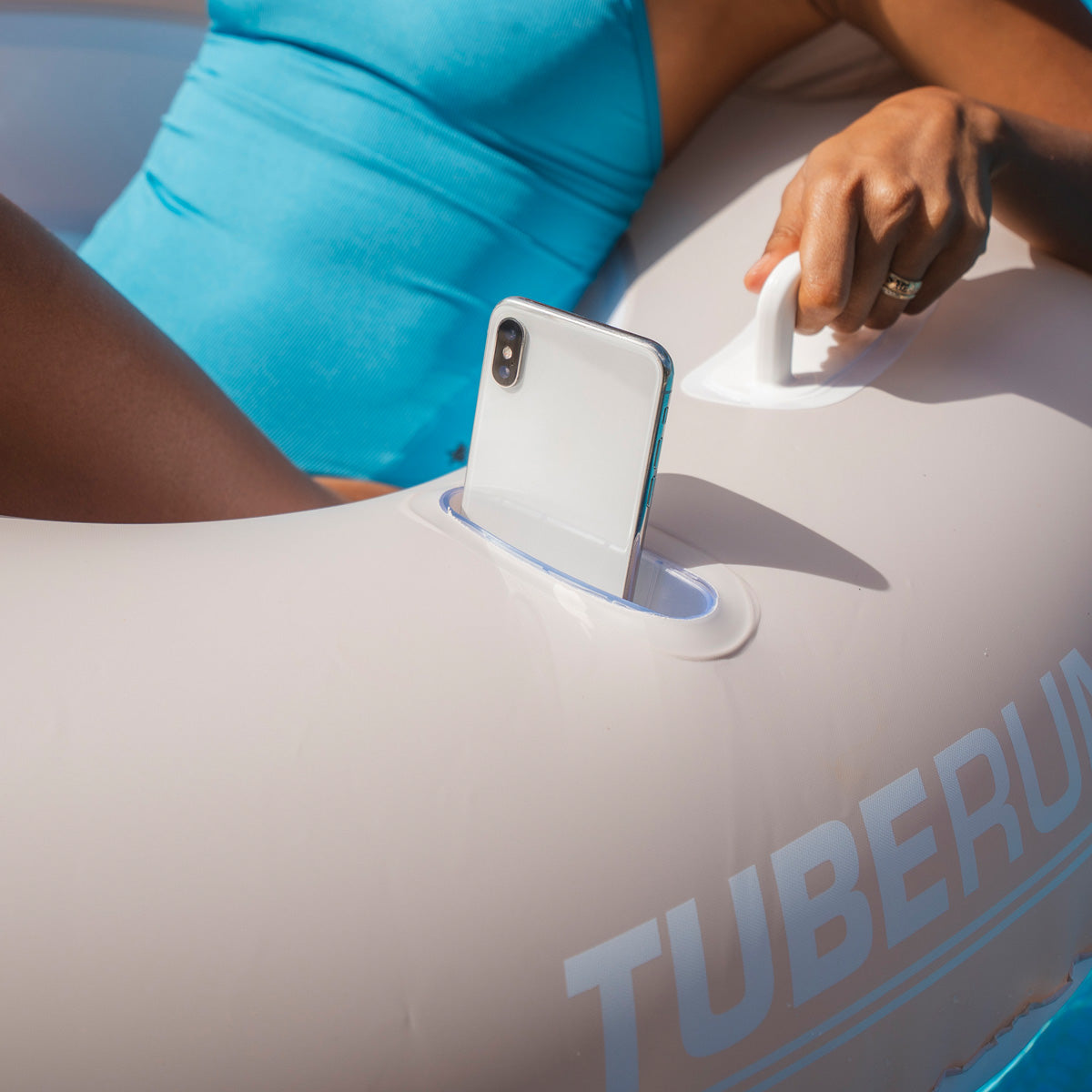Motorized Tube Float