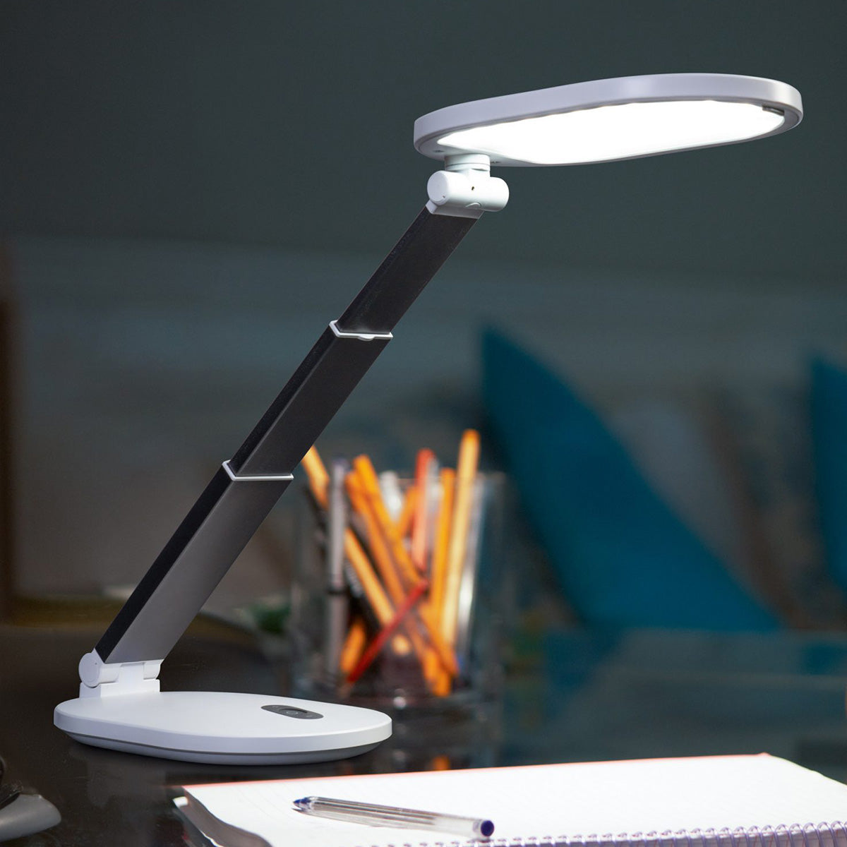 Wiederaufladbare LED-Tischleuchte