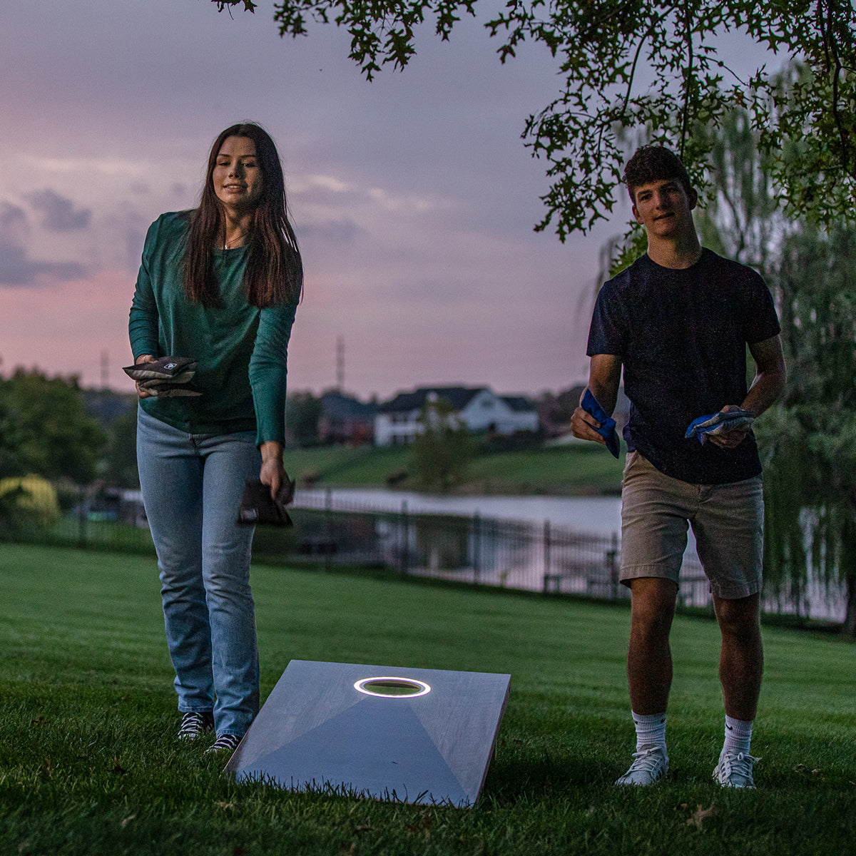 LED-Holz-Cornhole-Set