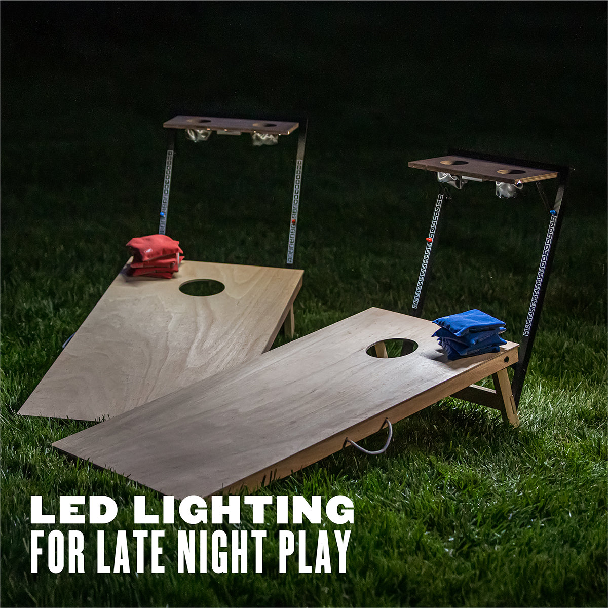 LED-Cornhole-Set aus Holz mit integriertem Caddy