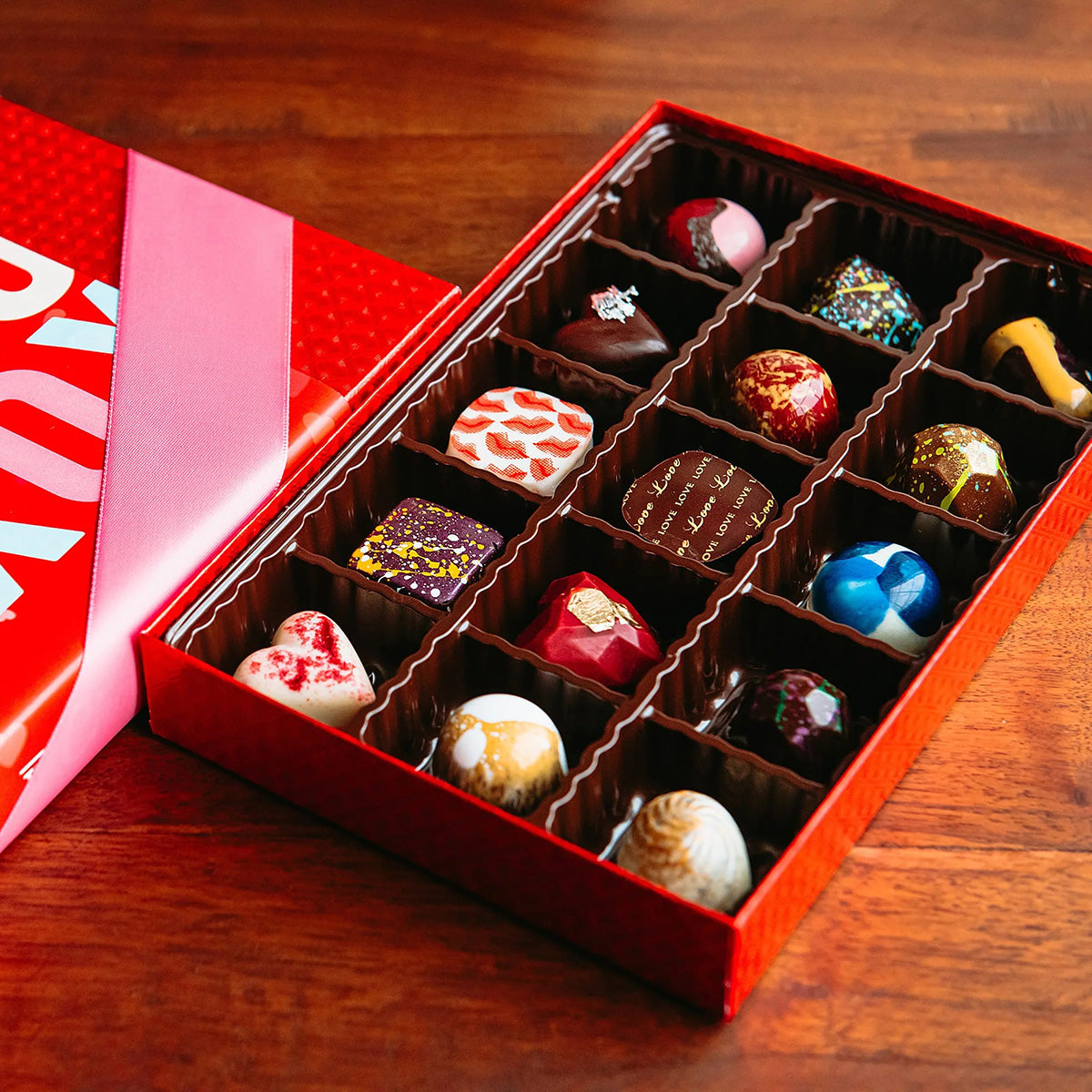 The Chocolate Season XOXO - 15 bombones artesanales