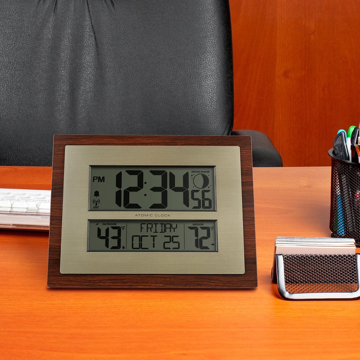 Reloj de pared digital atómico con fase lunar