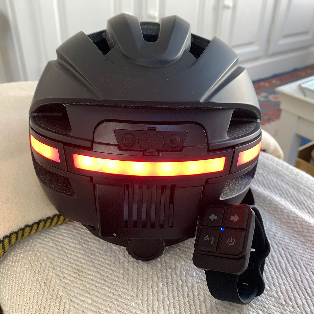 The Smart Bike Helmet