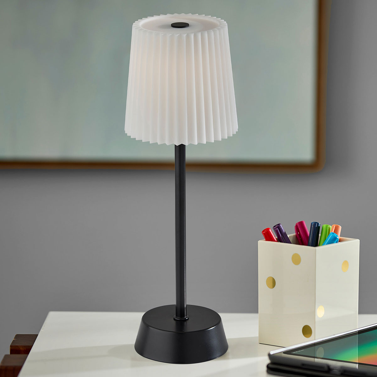 Lámpara de mesa LED para interiores/exteriores con pantalla plisada
