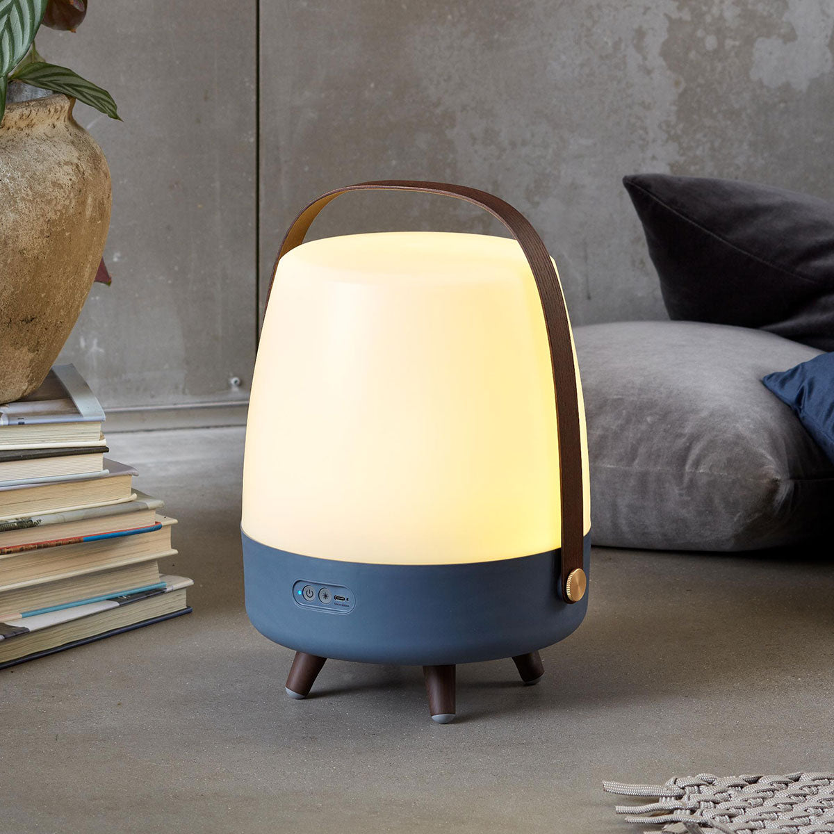Tragbare JBL-Lautsprecherleuchte