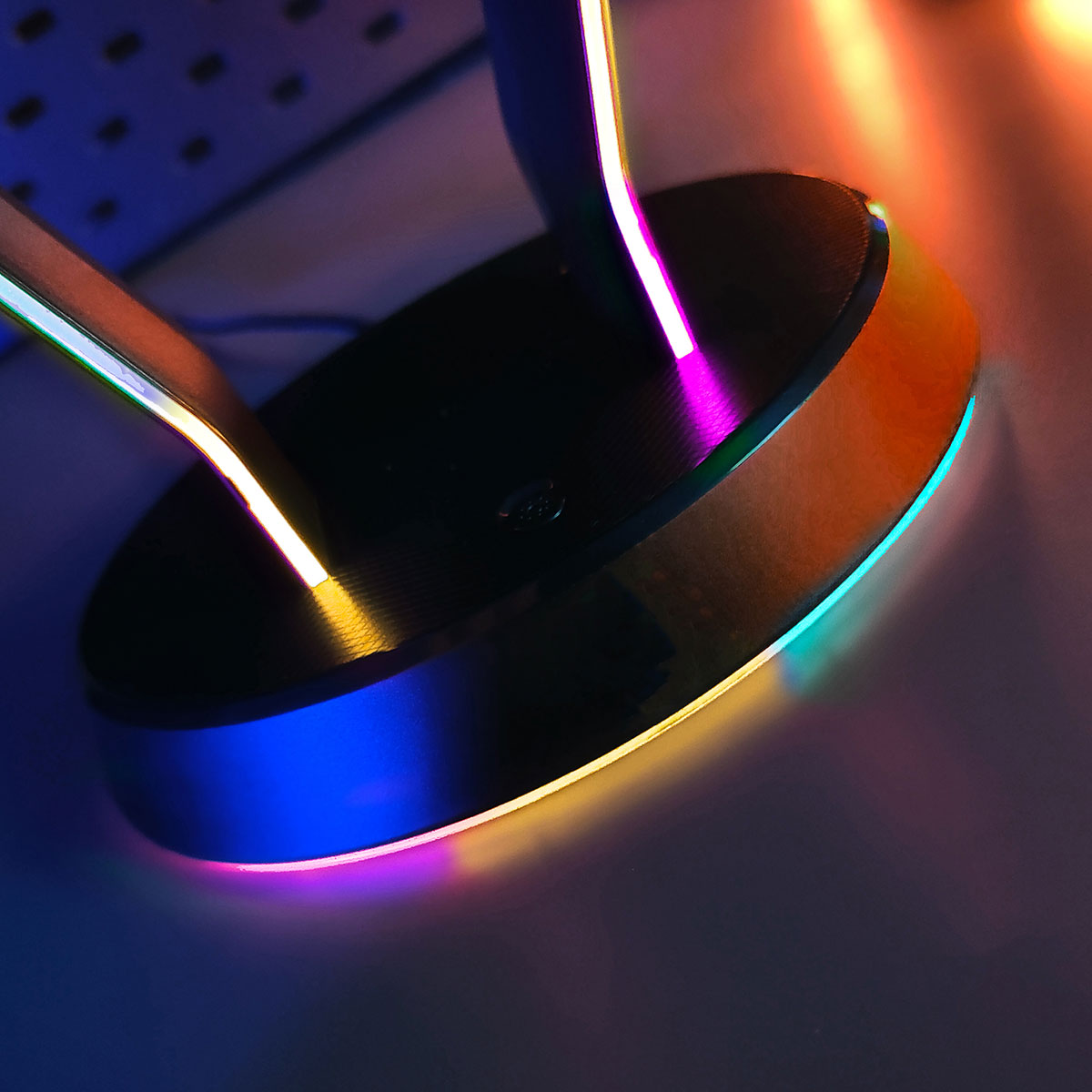 LED-Gaming-Headset mit Ständer und Mikrofon