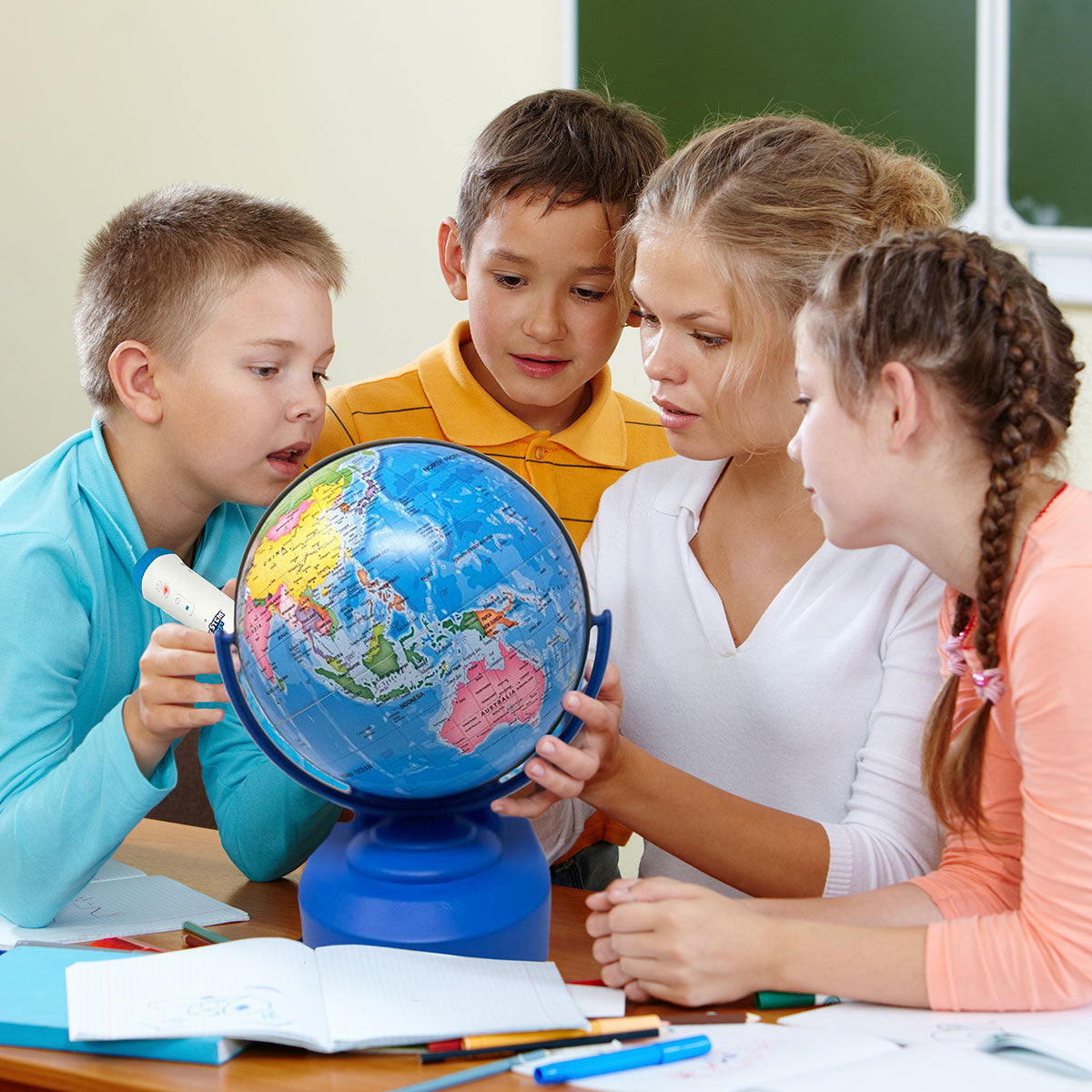 Interactieve sprekende wereldbol